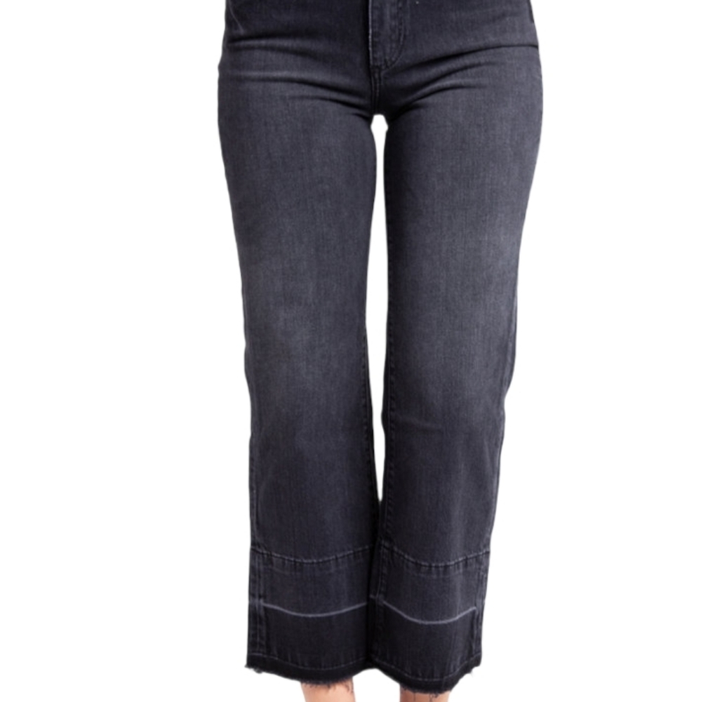 SILVER JEANS Black cropped raw hem Lanark style